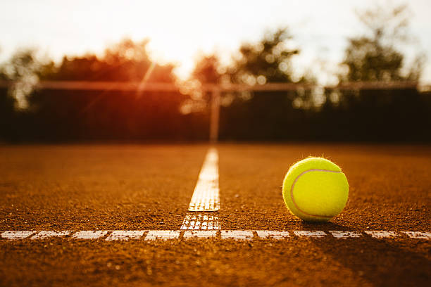 Construction d'un court de tennis à Saint-Raphaël